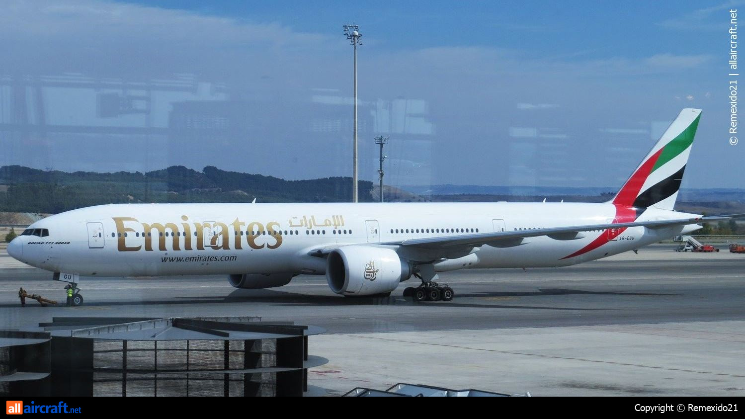 A6-EGU · Boeing 777-31H/ER · (MAD / LEMD)