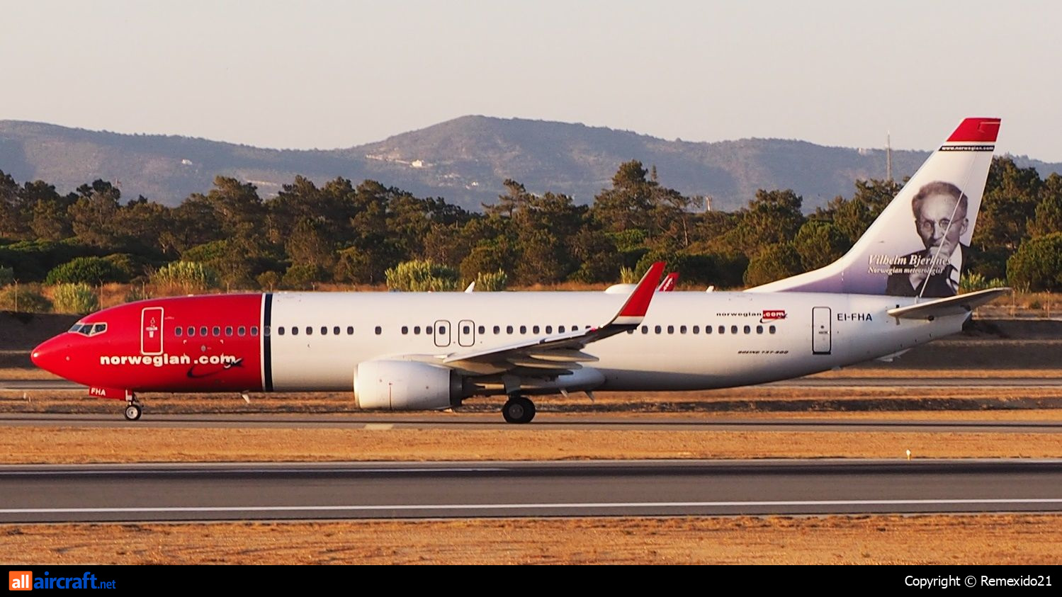 EI-FHA · Boeing 737-8JP(WL) · (FAO /LPFR)