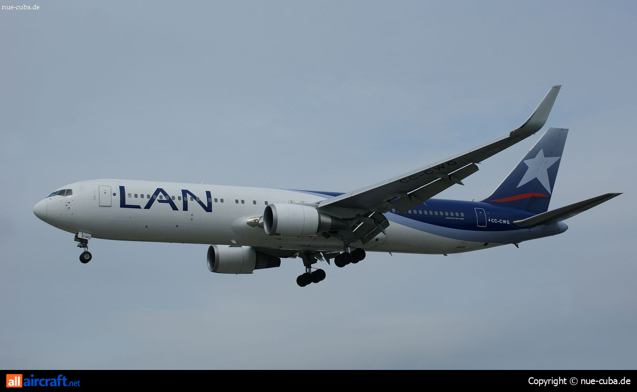 CC-CWG · Boeing 767-316(ER)(WL) · (YYZ / CYYZ)