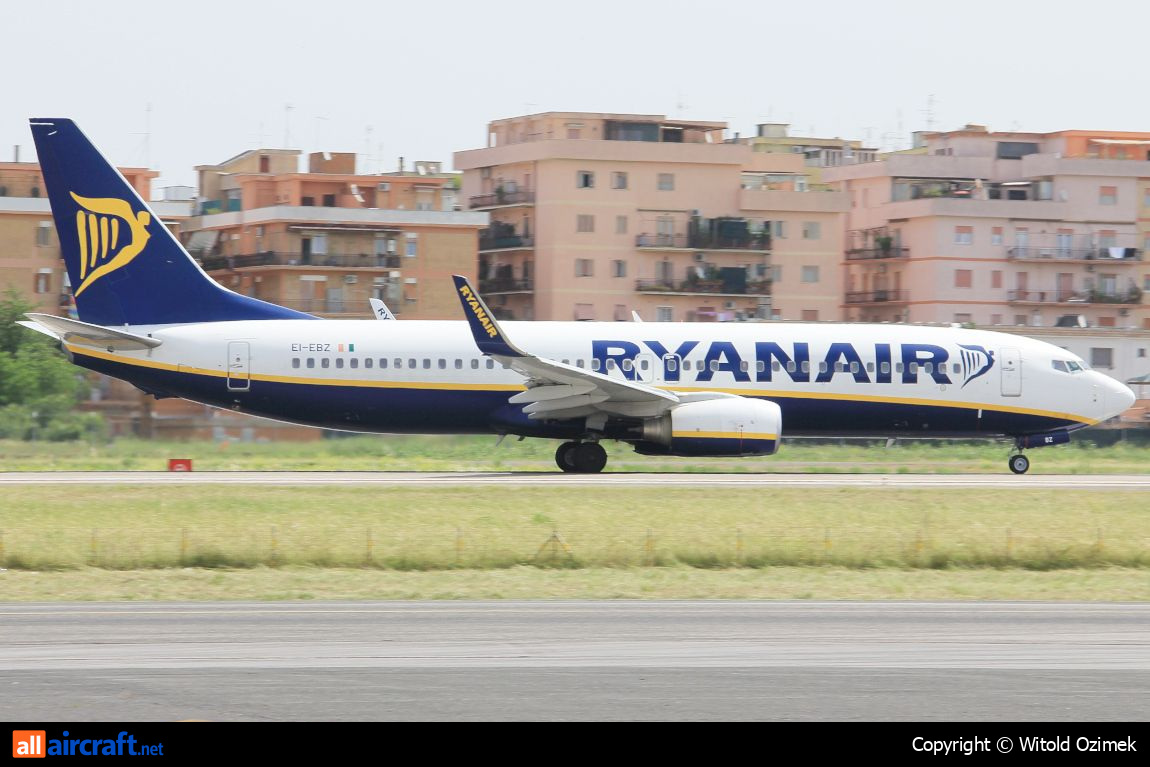 EI-EBZ · Boeing 737-8AS(WL) · (CIA / LIRA)