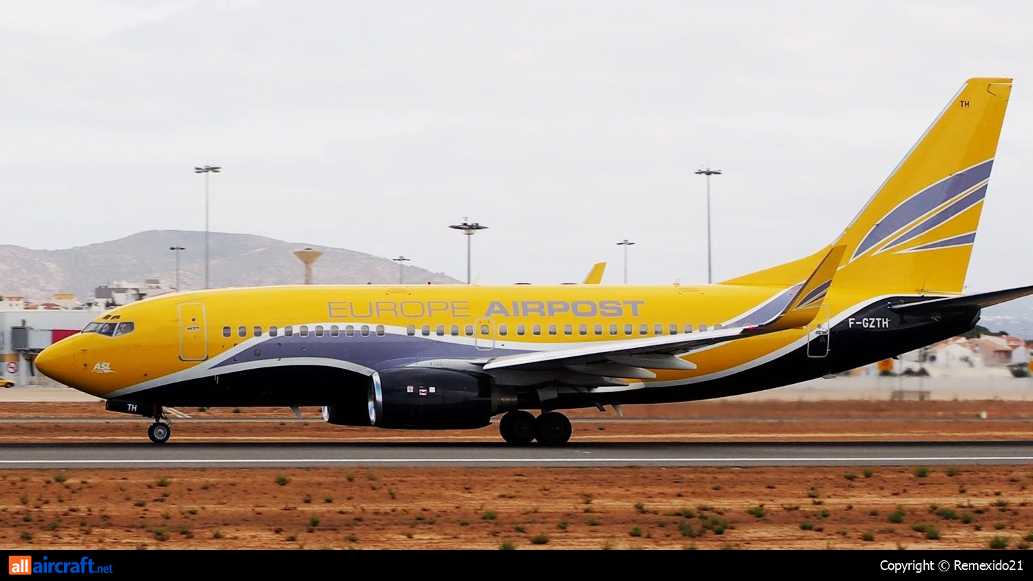 F-GZTH · Boeing 737-73S(WL) · (FAO / LPFR)