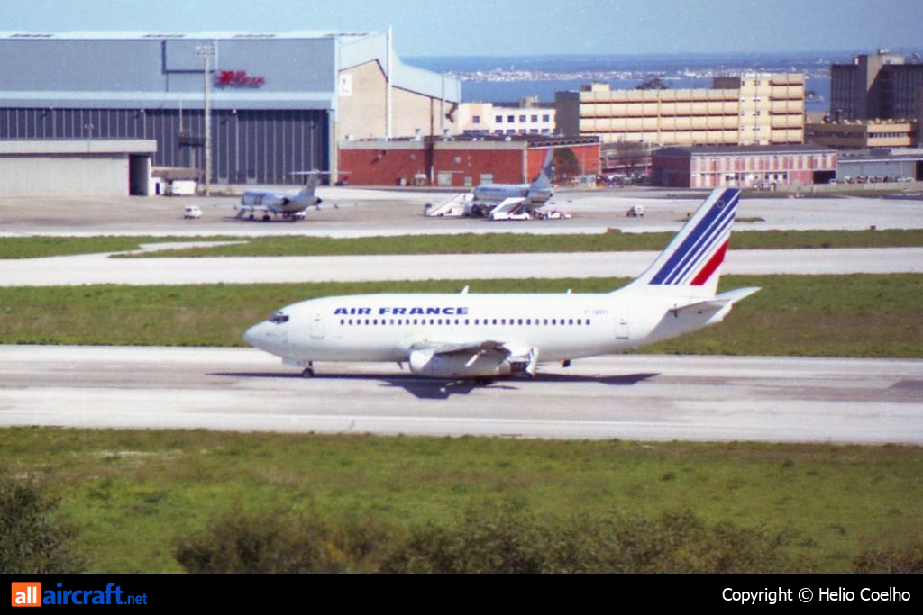 F-GBYI · Boeing 737-228(Adv) · (LIS / LPPT)