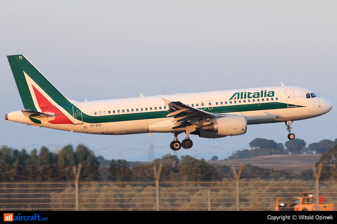 EI-DTI · Airbus A320-216 · (FCO / LIRF)