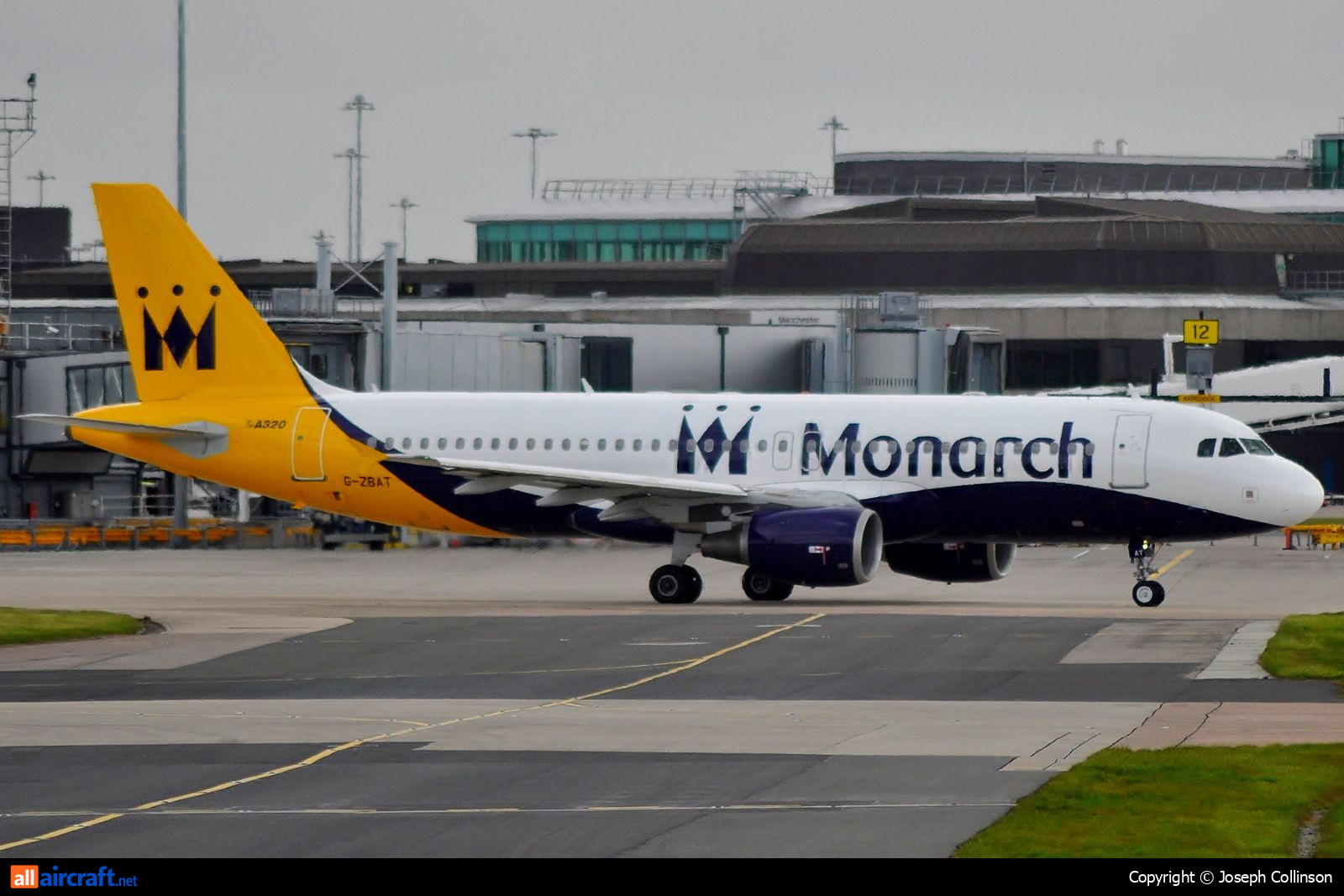G-ZBAT · Airbus A320-214 · (MAN / EGCC)