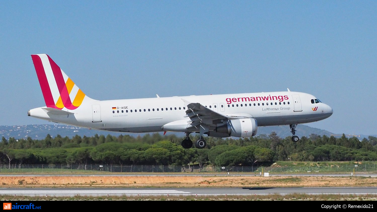 D-AIQE · Airbus A320-211 · (FAO / LPFR)