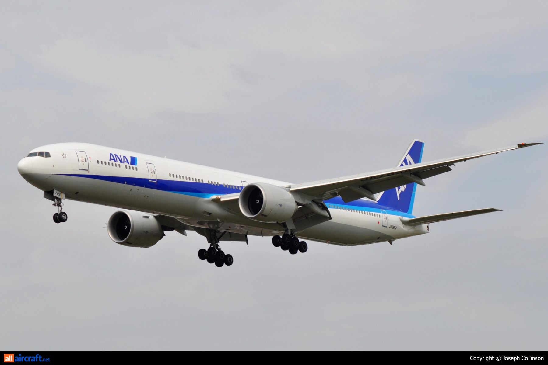 JA785A · Boeing 777-381/ER · (LHR / EGLL)