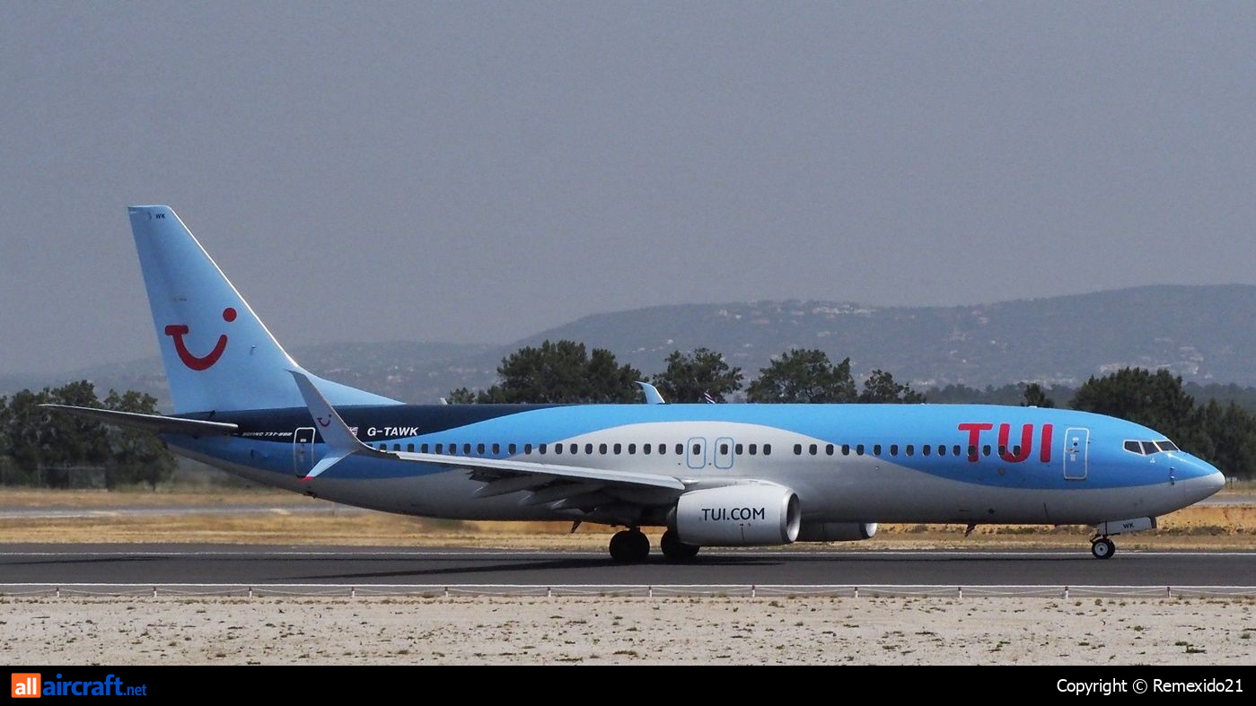 G-TAWK · Boeing 737-8K5(WL) · (FAO / LPFR)