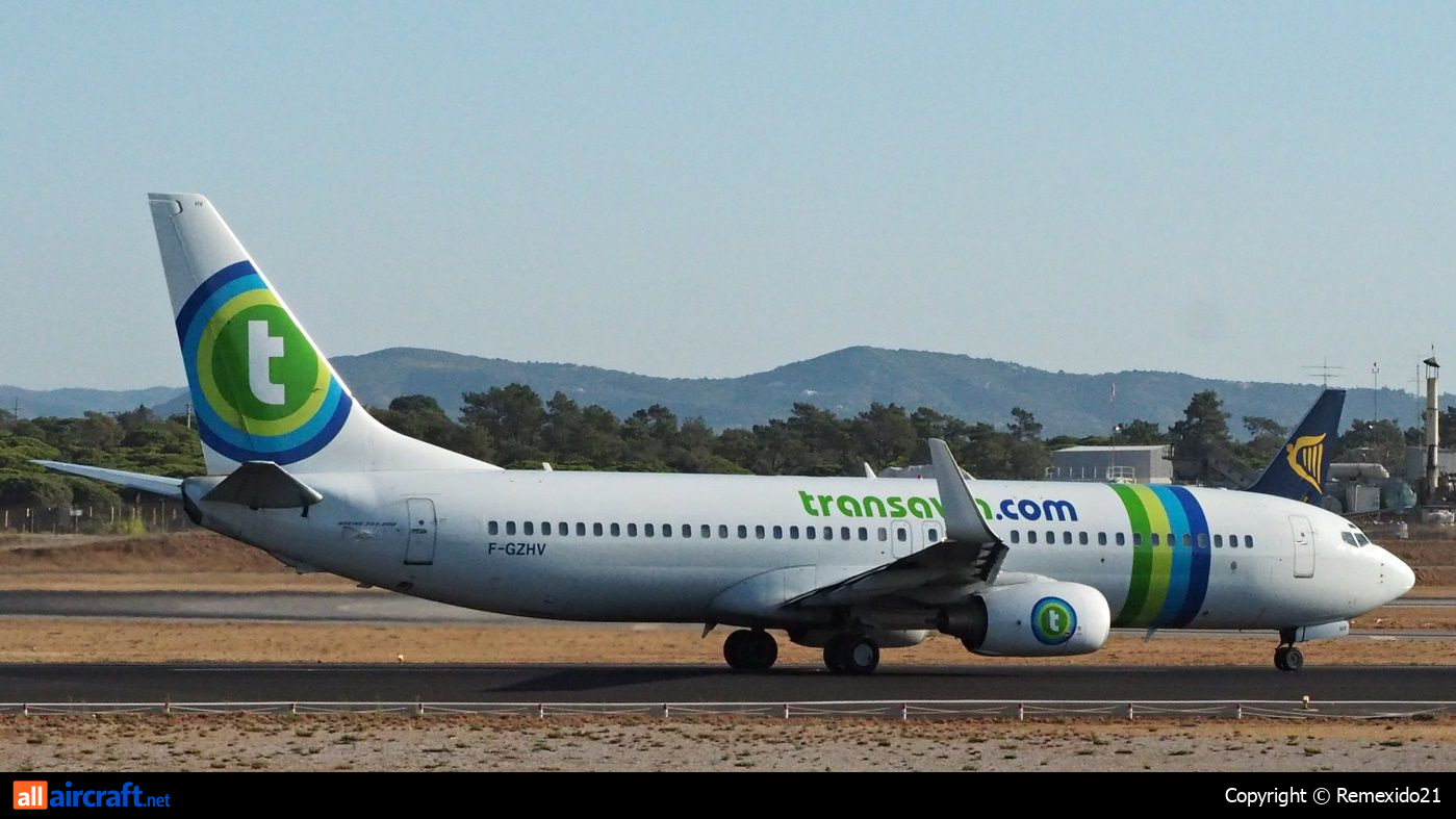 F-GZHV · Boeing 737-85H(WL) · (FAO / LPFR)