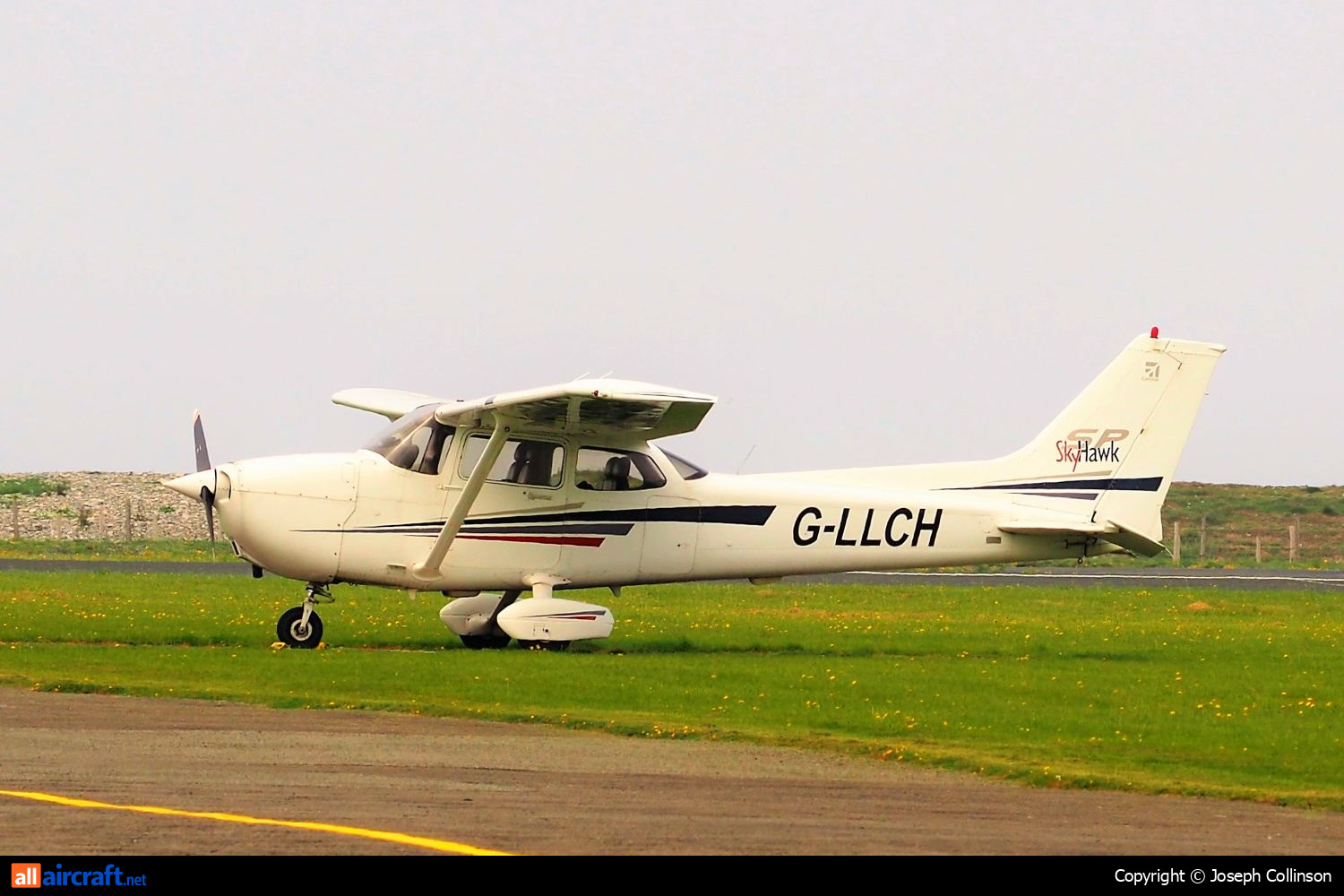 G-LLCH · Cessna 172S Skyhawk SP · (EGCK)