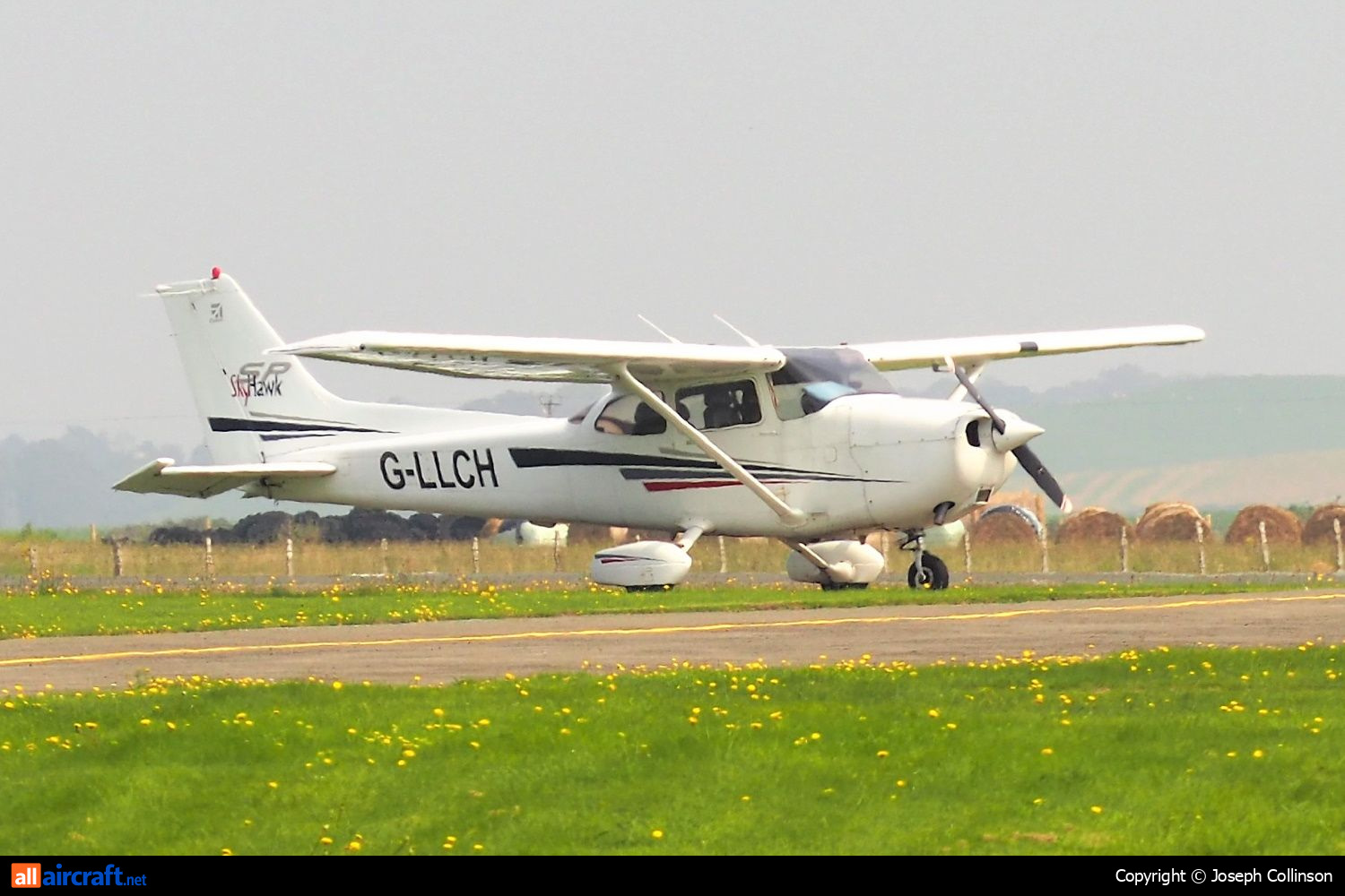 G-LLCH · Cessna 172S Skyhawk SP · (EGCK)