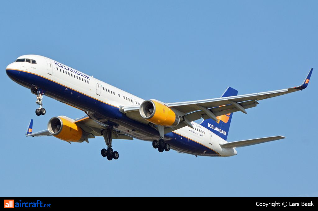 TF-ISK · Boeing 757-223(WL) · (CPH / EKCH)