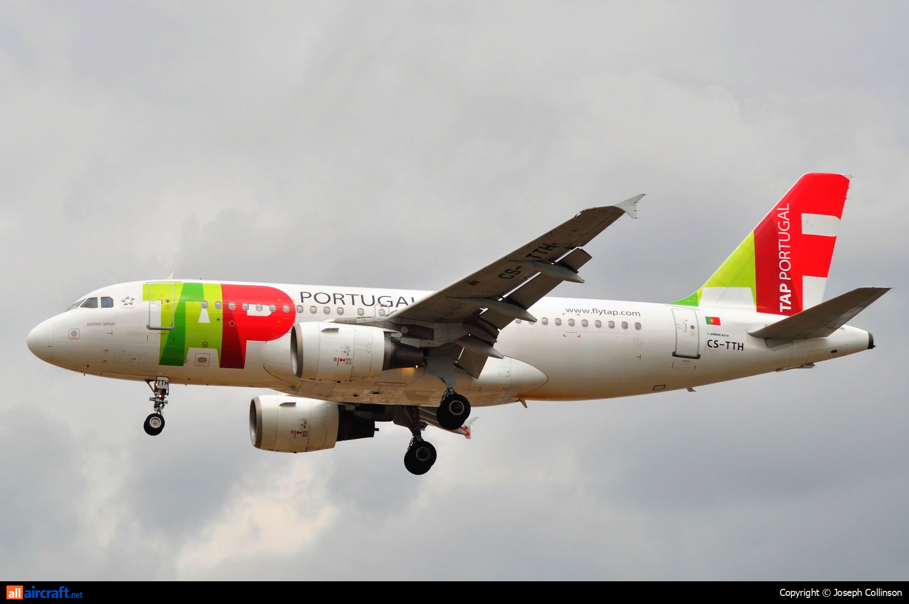 CS-TTH · Airbus A319-111 · (LHR / EGLL)