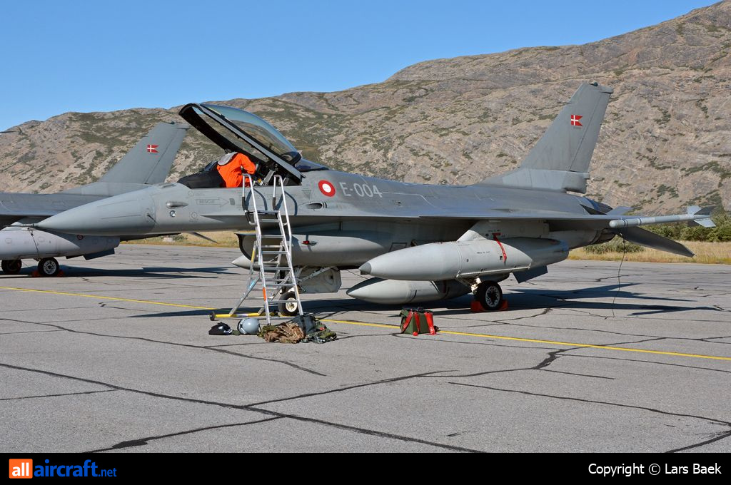 E-004 · General Dynamics F-16AM · (SFJ / BGSF)
