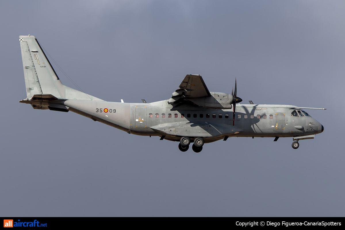 T.21-09 · CASA C-295M · (LPA / GCLP)