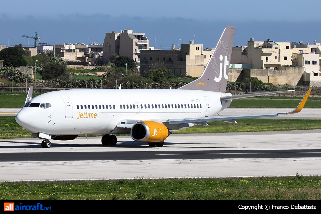 OY-JTA · Boeing 737-33A(WL) · (MLA / LMML)