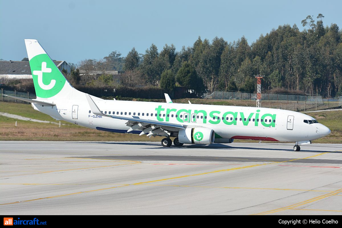 F-GZHR · Boeing 737-8K2(WL) · (OPO / LPPR)