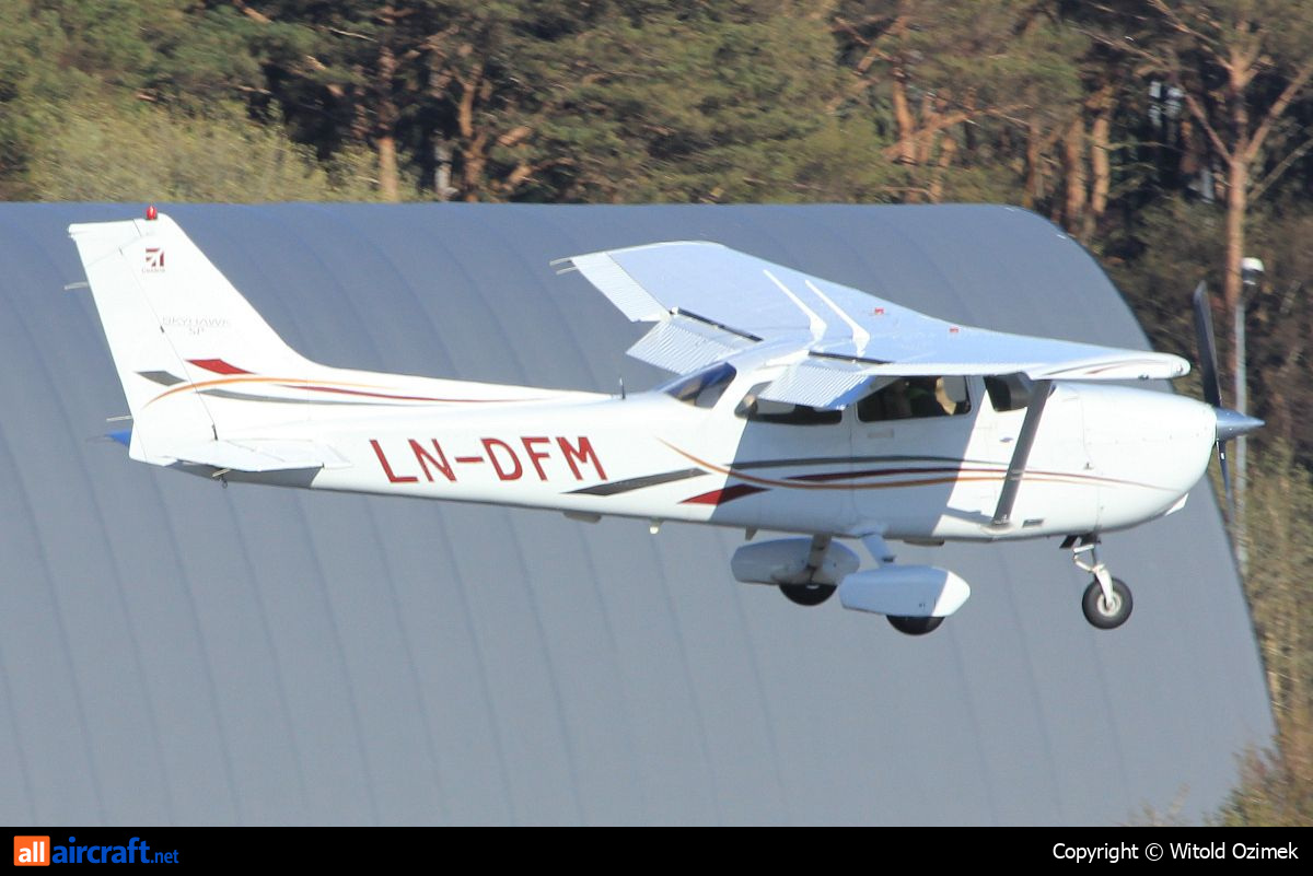 LN-DFM · Cessna 172S Skyhawk · (SVG / ENZV)