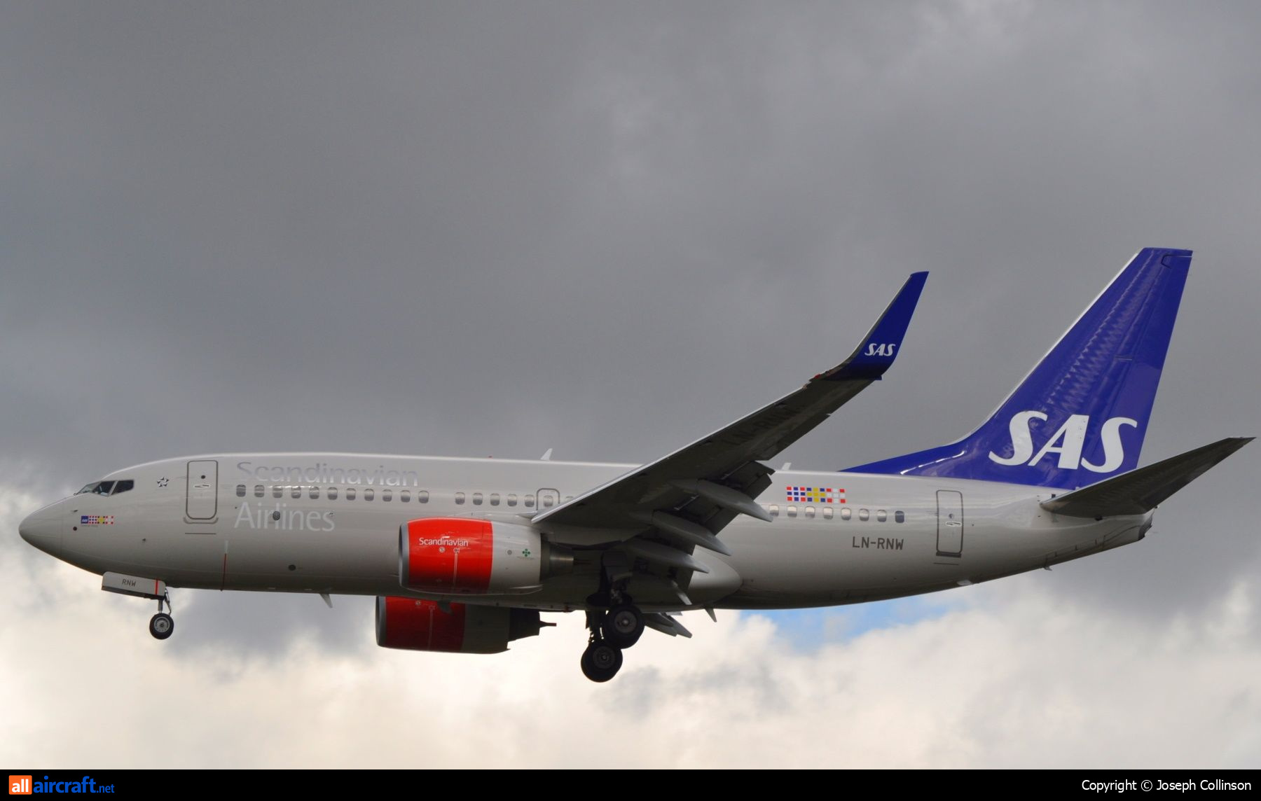 LN-RNW · Boeing 737-783(WL) · (LHR / EGLL)