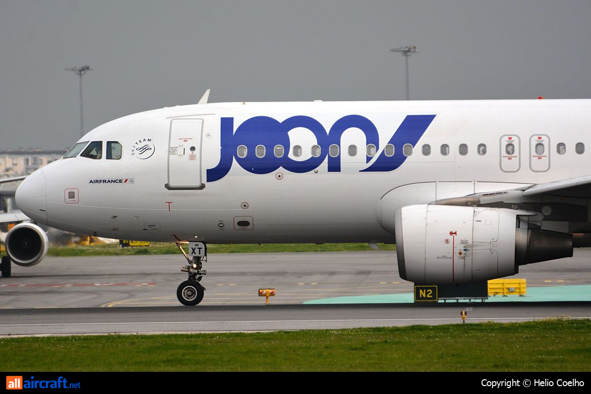 F-GKXT · Airbus A320-214 · (LIS / LPPT)