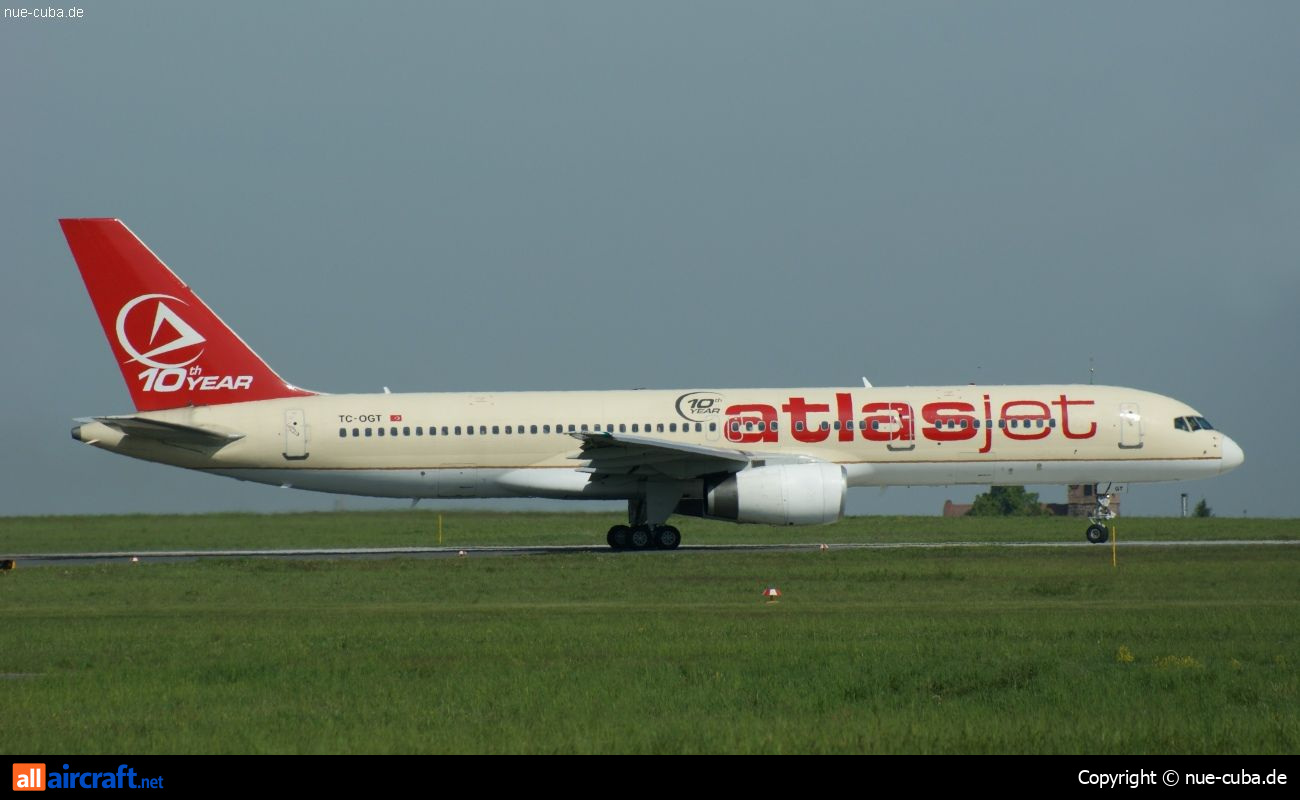 TC-OGT · Boeing 757-256 · (NUE / EDDN)