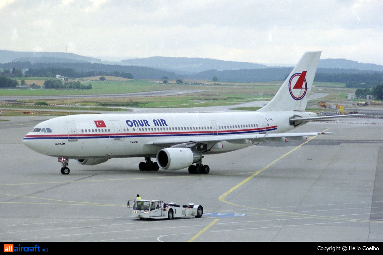TC-ONL · Airbus A300B4-103 · (ZRH / LSZH)