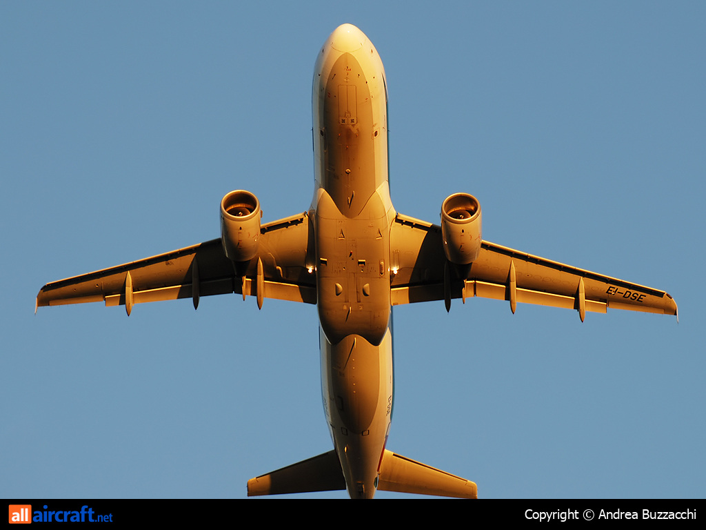 EI-DSE · Airbus A320-216 · (FCO / LIRF)