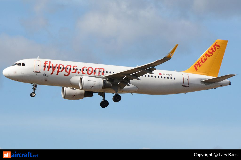 TC-DCH · Airbus A320-216(WL) · (CPH / EKCH)