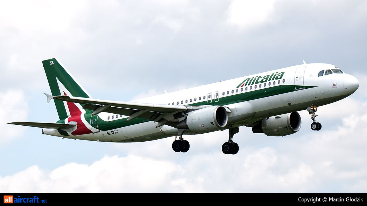 EI-DSC · Airbus A320-216 · (WAW / EPWA)