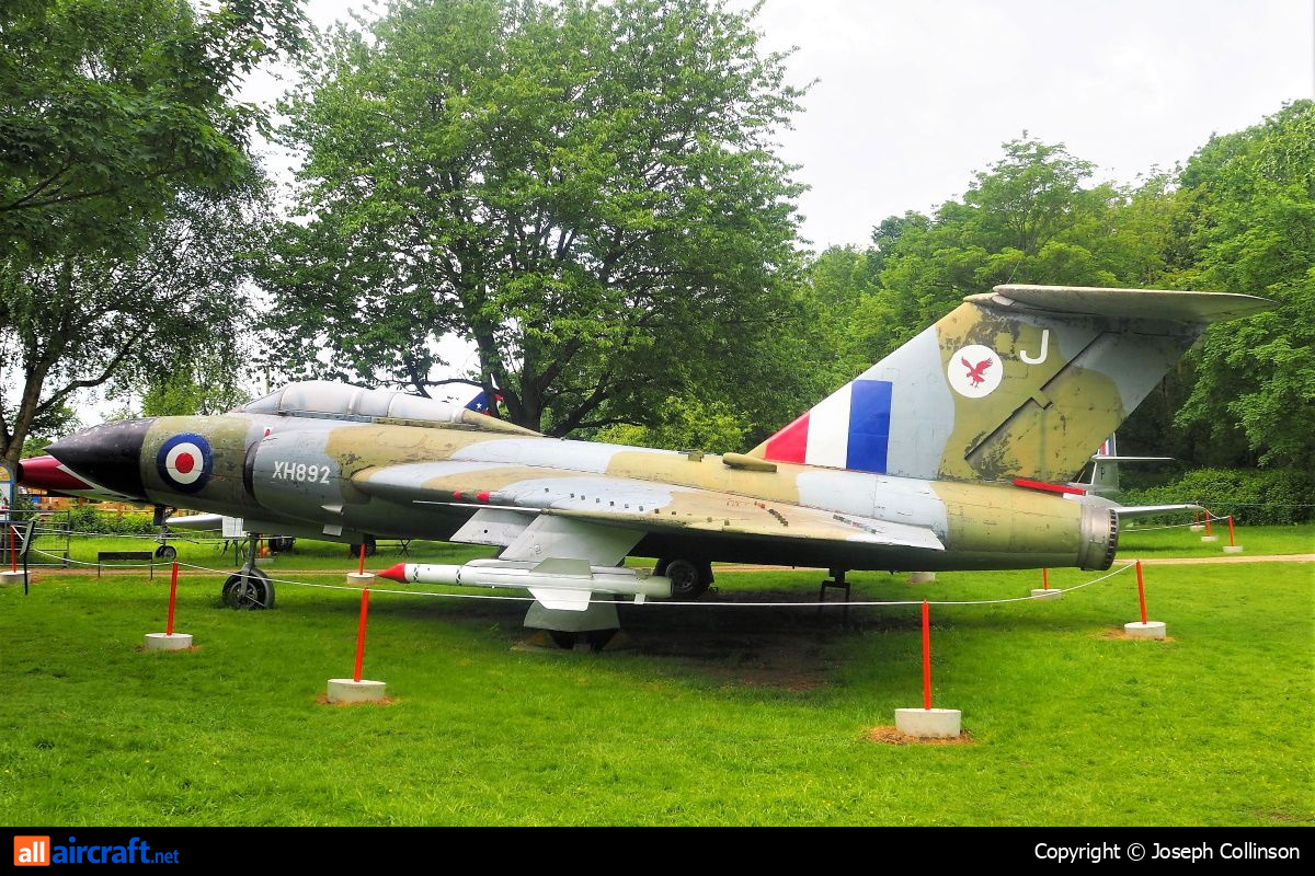 XH892 · Gloster Javelin FAW 9R · -