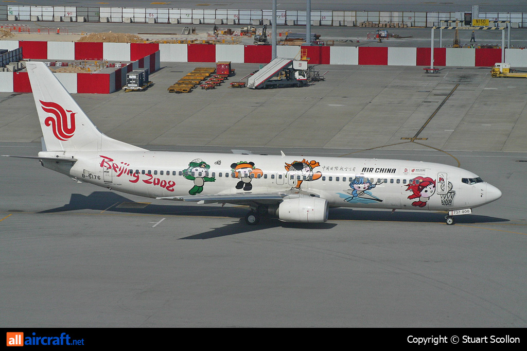 B-5176 · Boeing 737-86N · (HKG / VHHH)