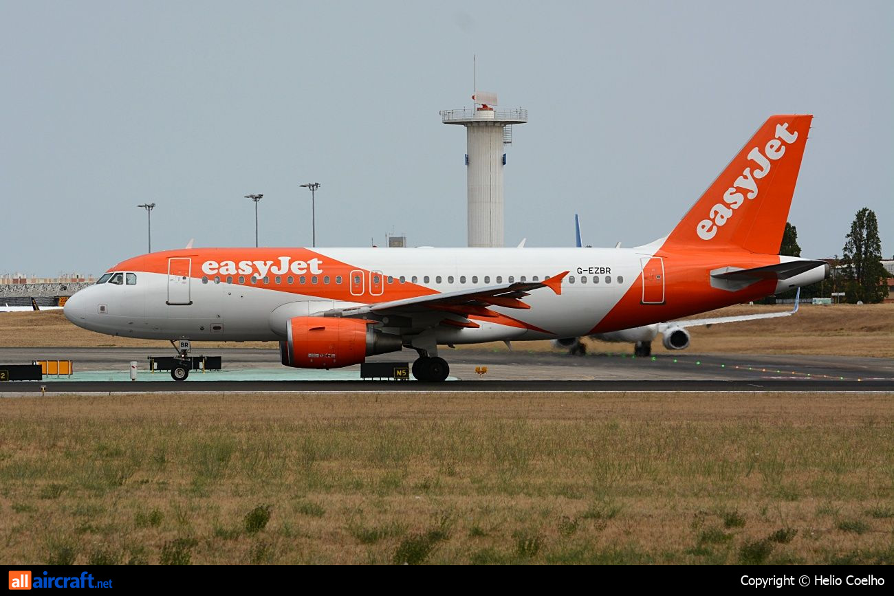 G-EZBR · Airbus A319-111 · (LIS / LPPT)