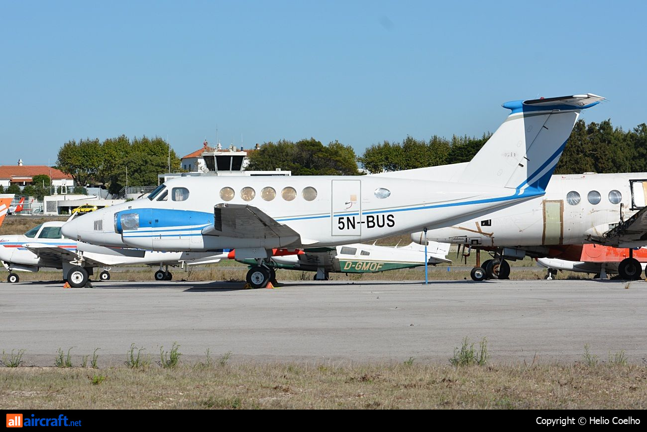 5N-BUS · Beechcraft 200 Super King Air · (CAT / LPCS)