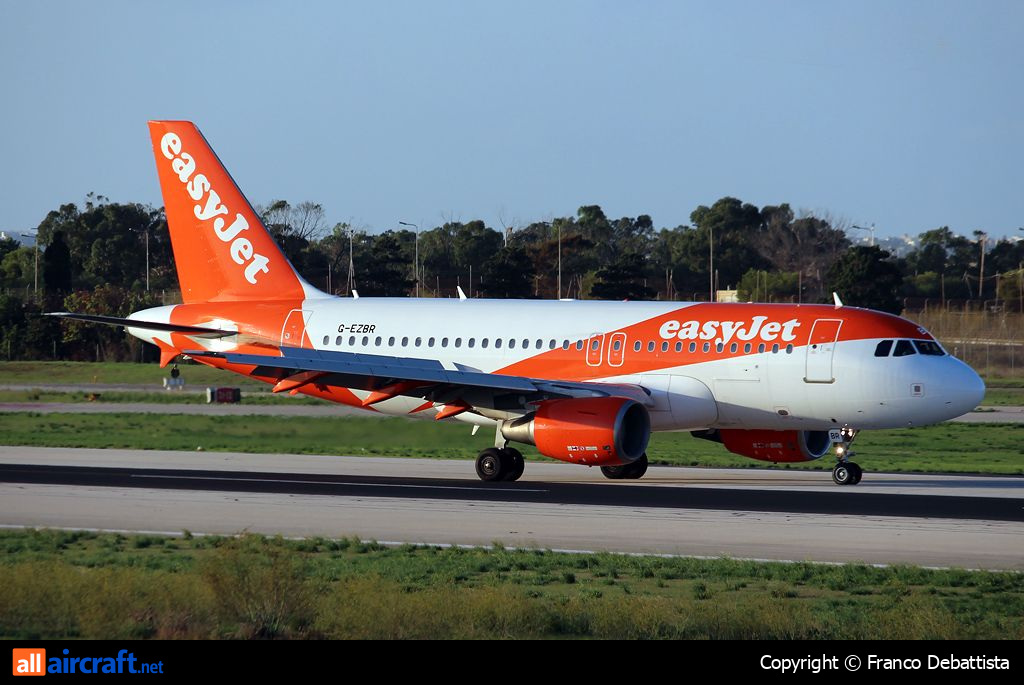 G-EZBR · Airbus A319-111 · (MLA / LMML)