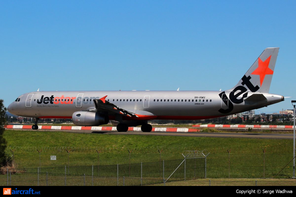 VH-VWU · Airbus A321-231 · (SYD / YSSY)