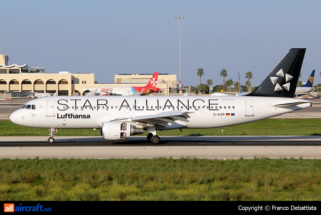 D-AIZM · Airbus A320-214 · (MLA / LMML)