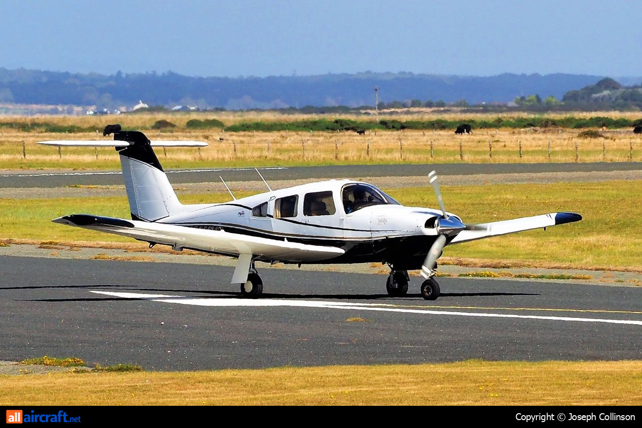 G-YAWW · Piper PA-28RT-201T Turbo Arrow IV · (EGCK)
