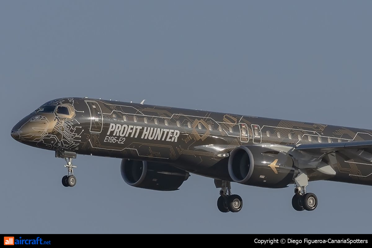 PR-ZIQ · Embraer 190-400STD · (LPA / GCLP)