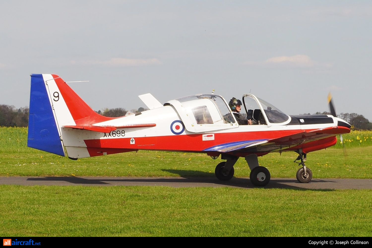 XX698 · Scottish Aviation Bulldog T.1 · (EGCV)