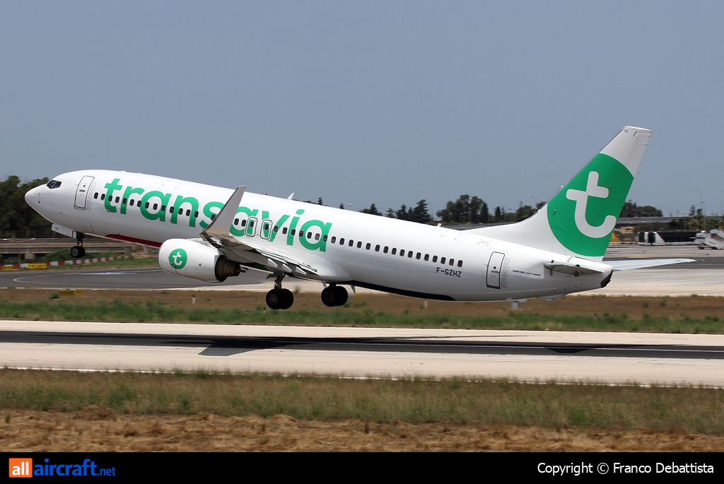 F-GZHZ · Boeing 737-85P(WL) · (MLA / LMML)