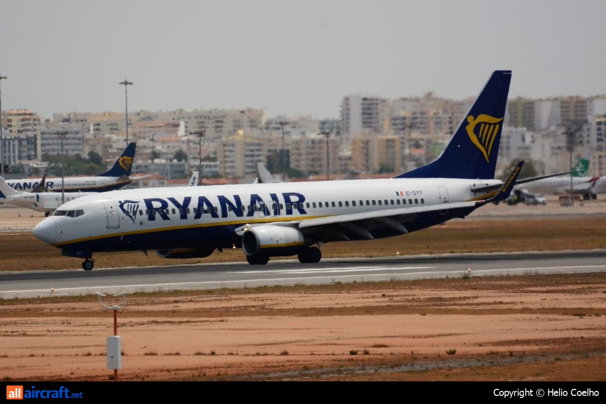 EI-DYY · Boeing 737-8AS(WL) · (FAO / LPFR)