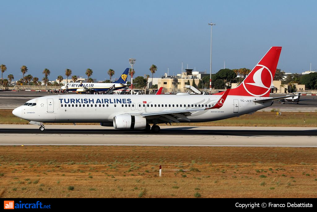 TC-JVT · Boeing 737-8F2(WL) · (MLA / LMML)