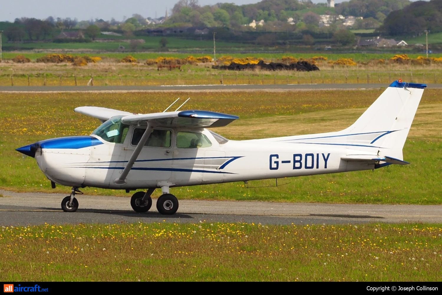 G-BOIY · Cessna 172N · (EGCK)