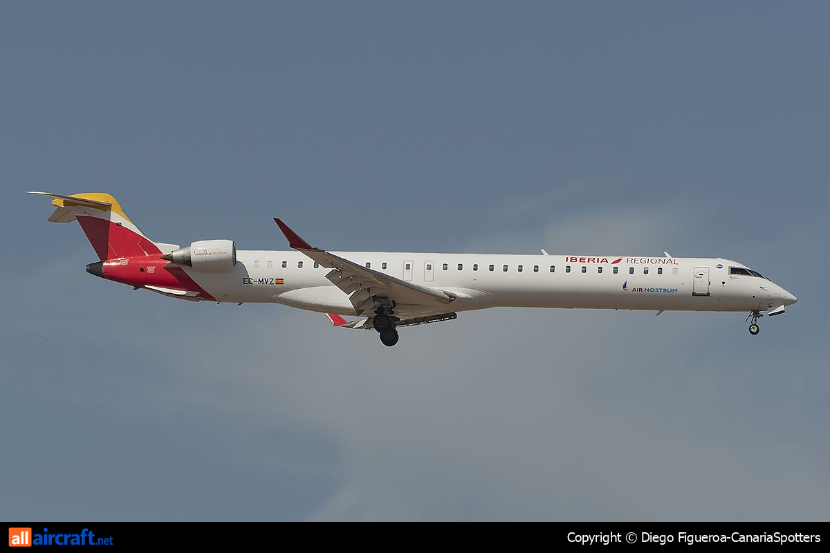 EC-MVZ · Bombardier CRJ-1000 · (LPA / GCLP)