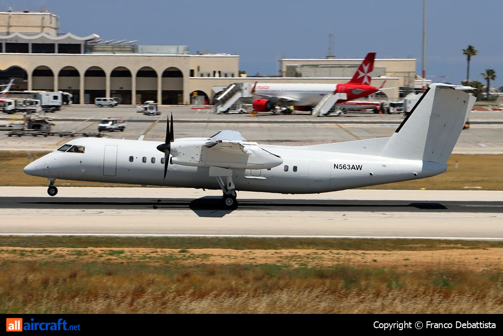 N563AW · Bombardier Dash 8-Q315 · (MLA / LMML)