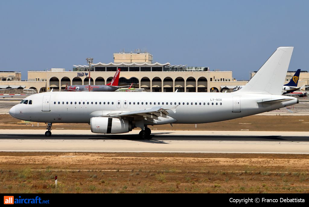LY-NOW · Airbus A320-232 · (MLA / LMML)