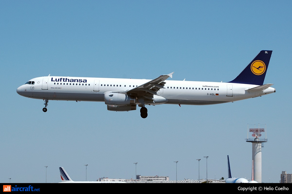 D-AIDL · Airbus A321-231 · (LIS / LPPT)
