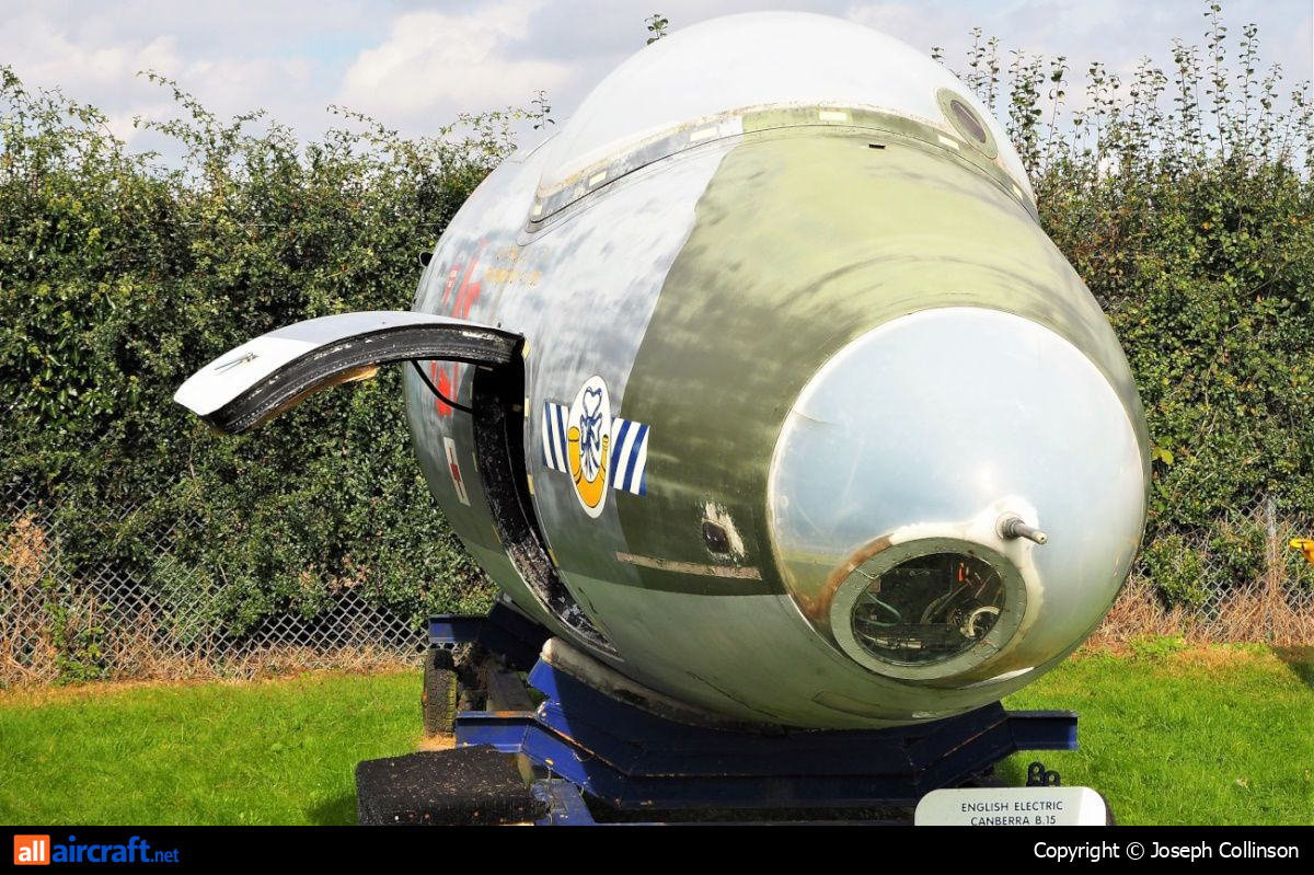 WH984 · English Electric Canberra B15 · -