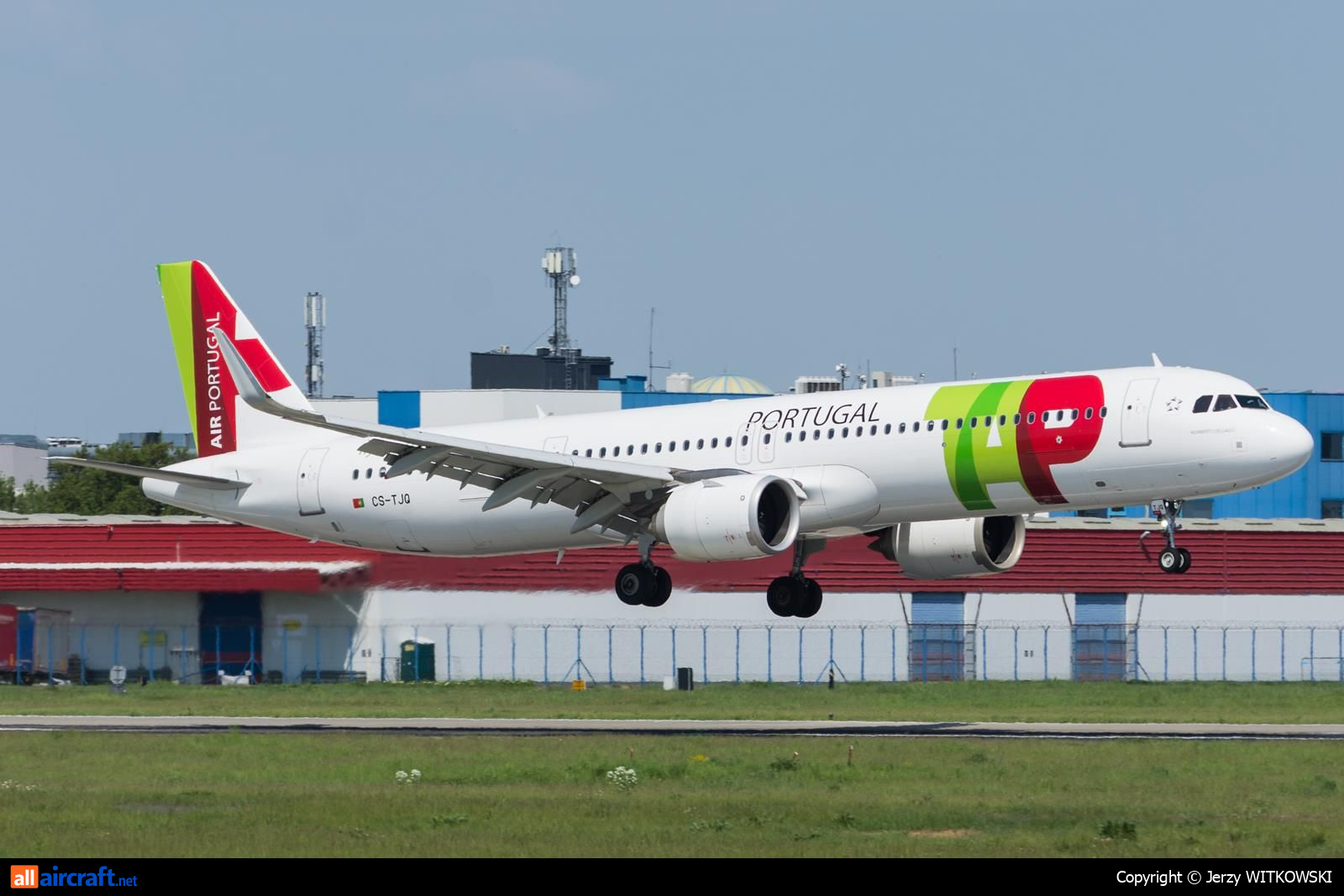 CS-TJQ · Airbus A321-251NX · (WAW / EPWA)