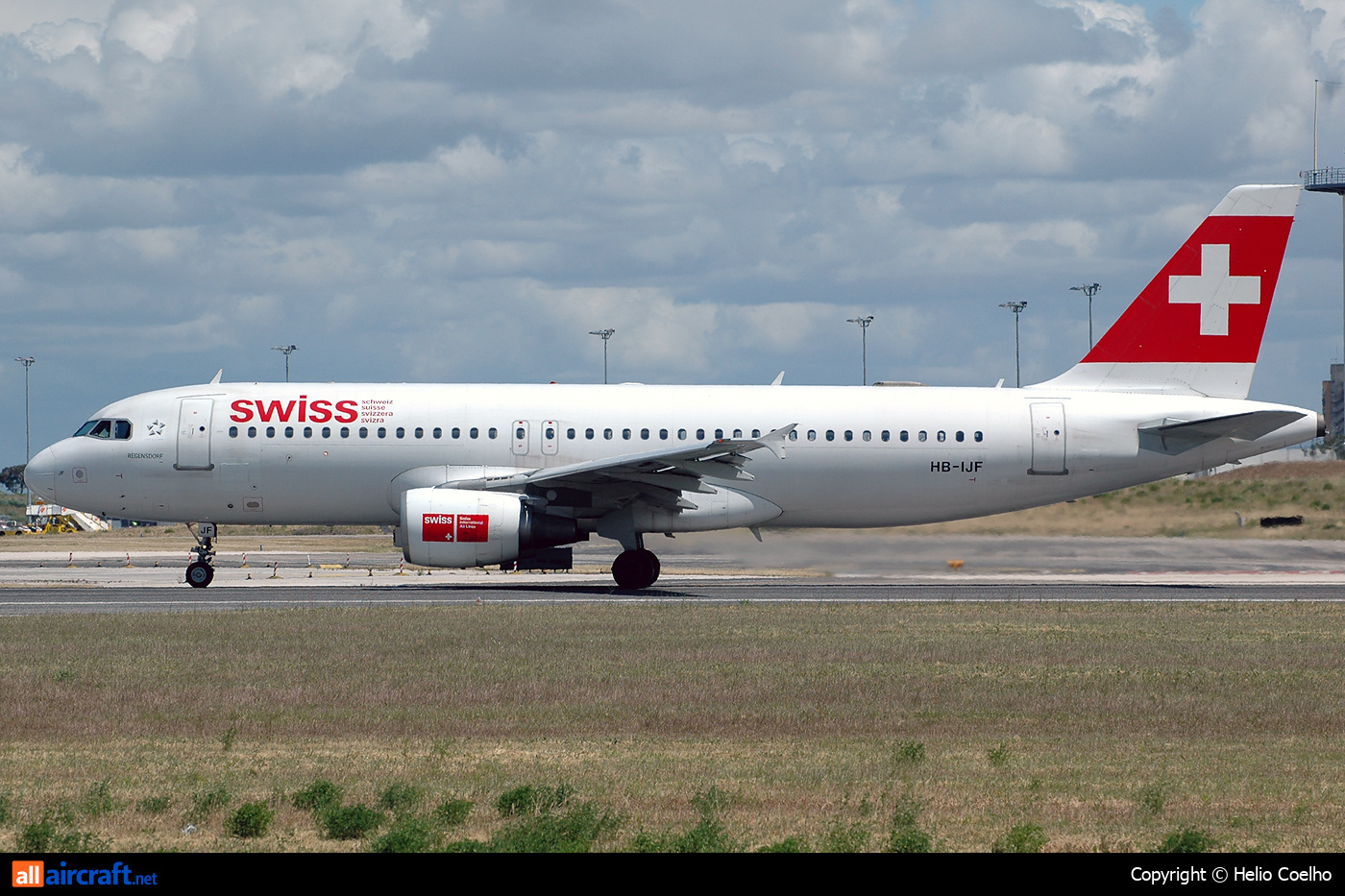 HB-IJF · Airbus A320-214 · (LIS / LPPT)