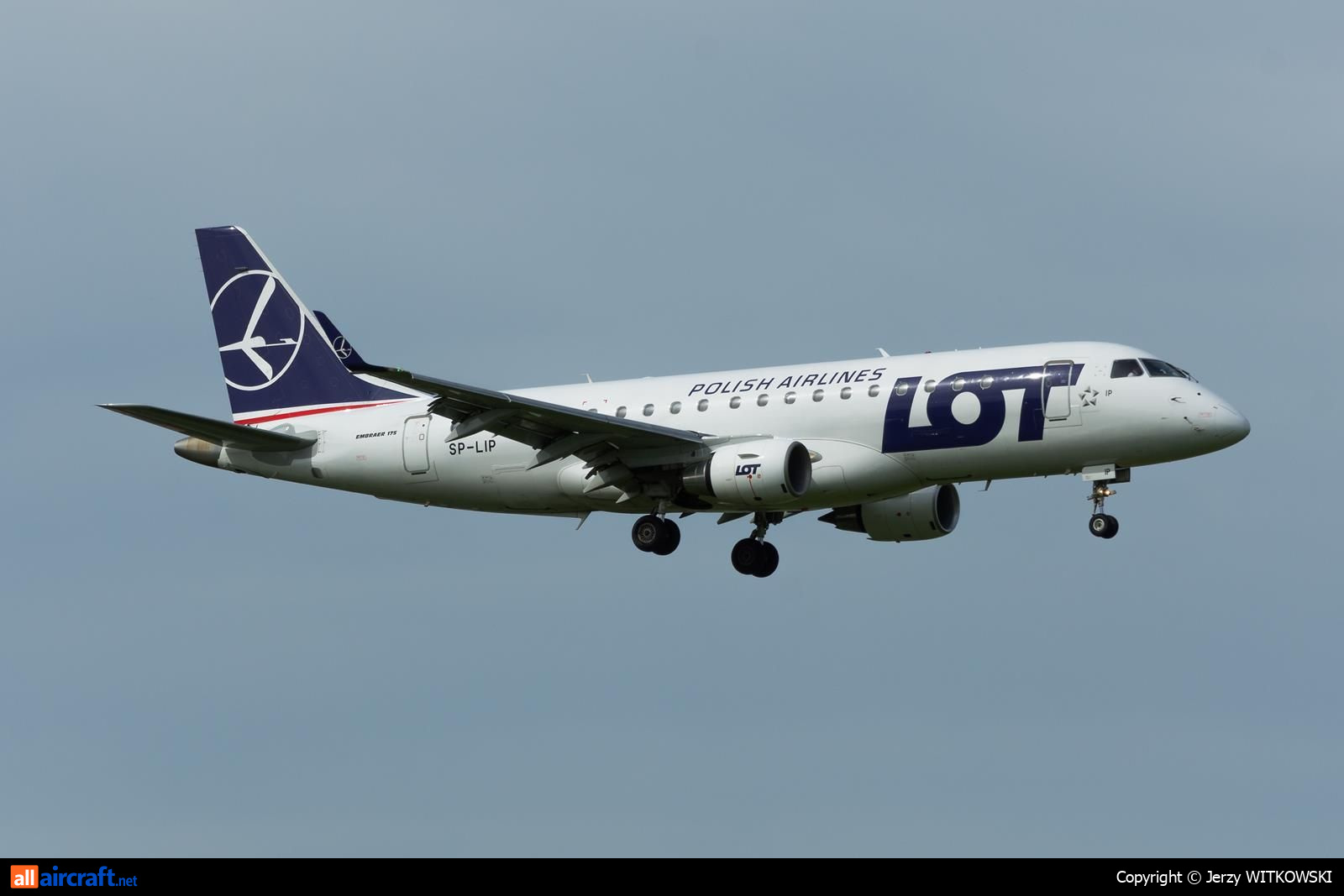SP-LIP · Embraer ERJ-175STD · (WAW / EPWA)